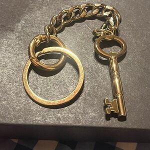 Chic Gold Key and Ring Holder